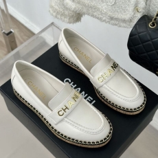 Chanel Low Shoes